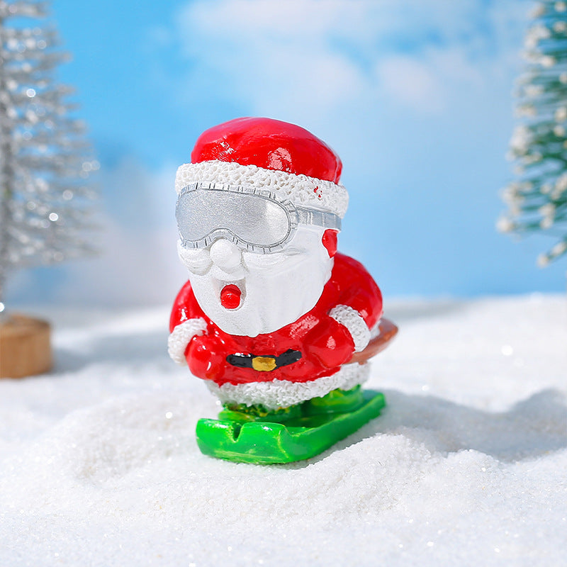 Mini Tomte på Skidor