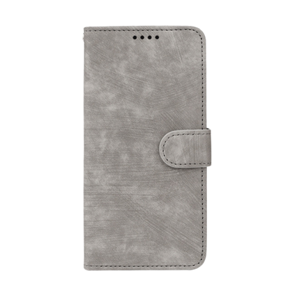 Elevkassan Apple iPhone Plånboksskal i grått har en texturerad finish, klaffstängning och synliga kantsömmar och visas stängd mot en vit bakgrund.